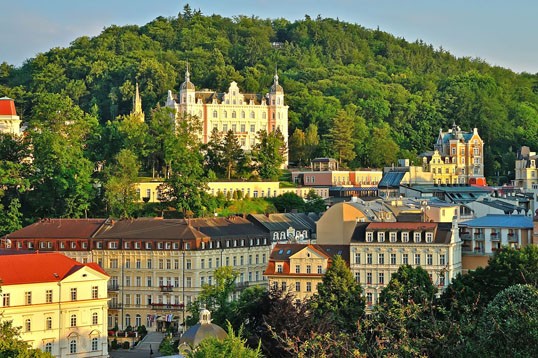 Karlovy Vary'nin şifalı suyu. Karlovy Vary'nin kaynakları ve tedavisi