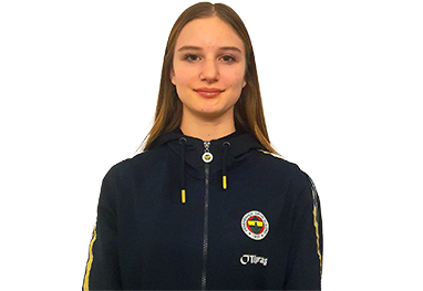 Azra Eryılmaz resmi